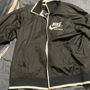 Nike windbreaker
